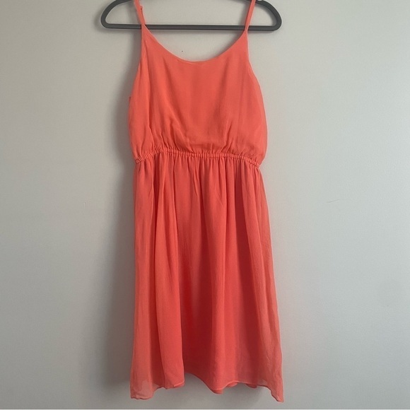 Alice + Olivia Silk Coral Dress. Size Small - Picture 1 of 7